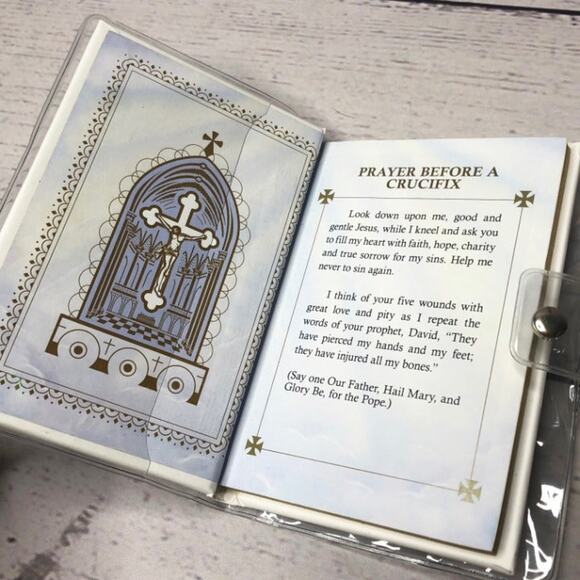 Girls First Communion Book Gift Set - Picture 4 of 5